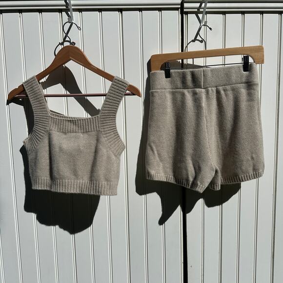 Lisa Yang Winnie Shorts Barbara Bralette Crop Size 1 S / M Sand Cashmere Sweater - Picture 2 of 16